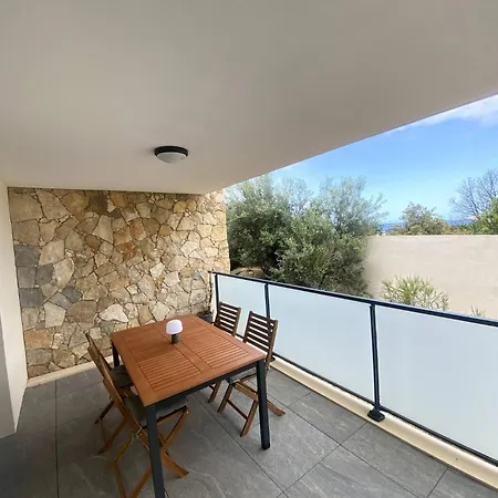 T2 Dans Avec Piscine * Calvi (Corsica)