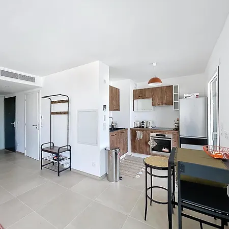 Apartment T2 Dans Avec Piscine Calvi (Corsica)