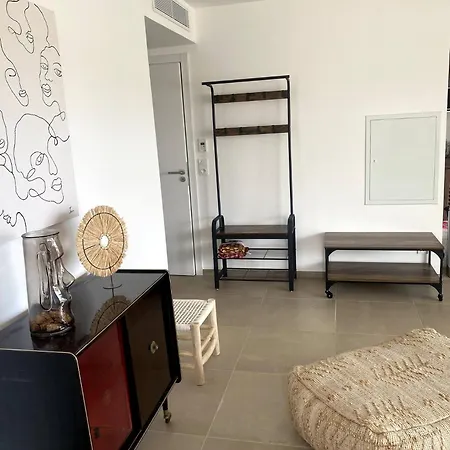 T2 Dans Avec Piscine *